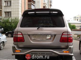 2003 Toyota Land Cruiser Pictures