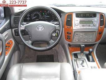 2003 Toyota Land Cruiser Photos