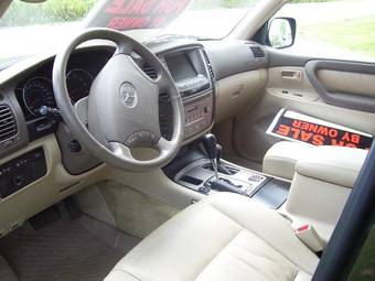 2003 Toyota Land Cruiser Photos