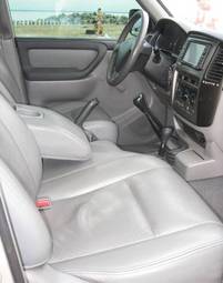 2003 Toyota Land Cruiser Photos