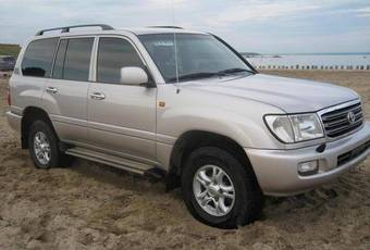 2003 Toyota Land Cruiser Pics