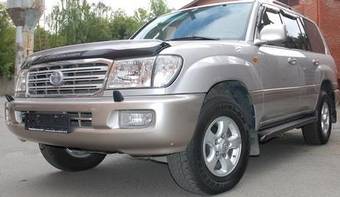 2003 Toyota Land Cruiser Photos