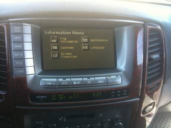 2003 Toyota Land Cruiser Images