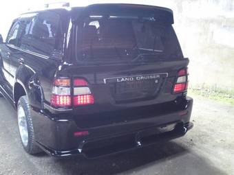2003 Toyota Land Cruiser Pictures