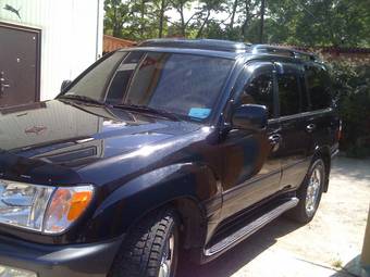 2003 Toyota Land Cruiser Pictures