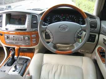 2004 Toyota Land Cruiser