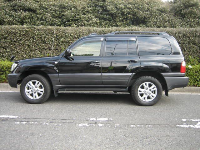2004 Toyota Land Cruiser