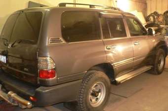 2004 Toyota Land Cruiser