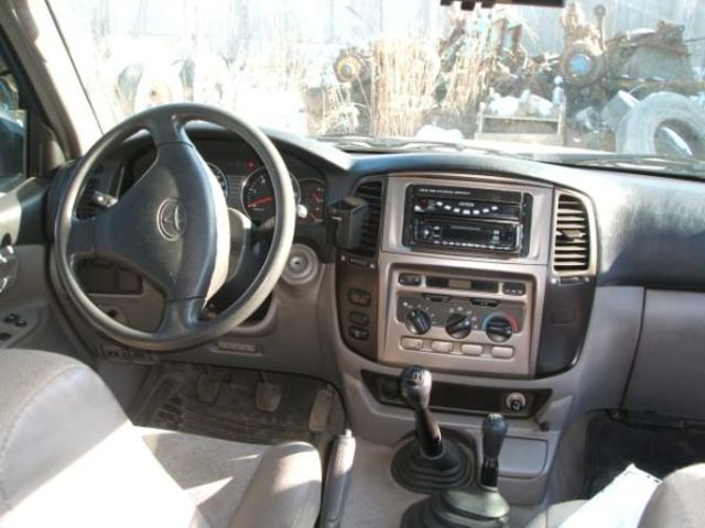 2004 Toyota Land Cruiser