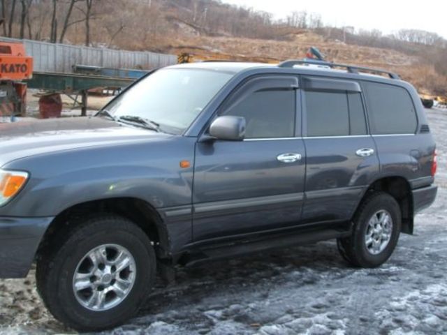 2004 Toyota Land Cruiser