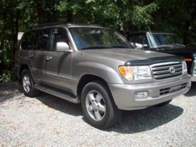 2004 Toyota Land Cruiser