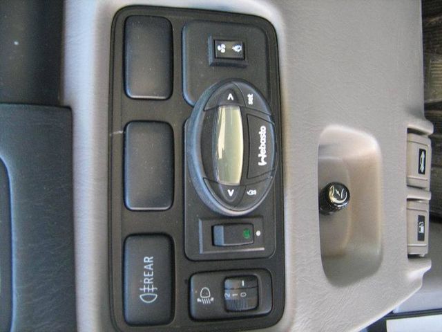 2004 Toyota Land Cruiser