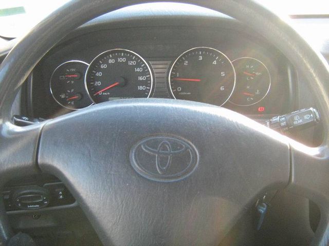 2004 Toyota Land Cruiser