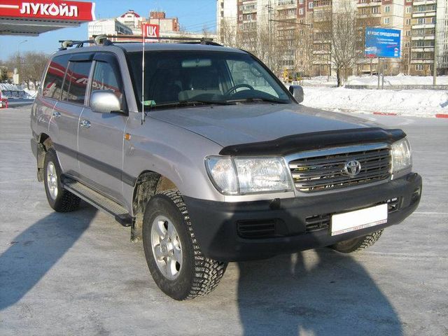 2004 Toyota Land Cruiser