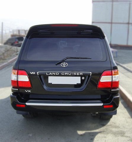 2004 Toyota Land Cruiser