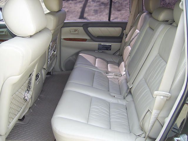 2004 Toyota Land Cruiser