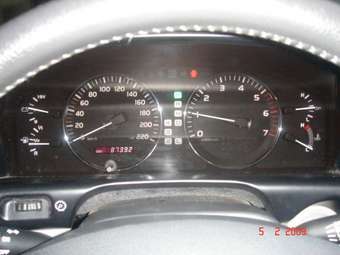 2004 Toyota Land Cruiser Photos