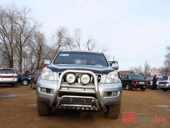 2004 Toyota Land Cruiser Photos