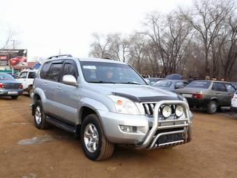 2004 Toyota Land Cruiser Wallpapers
