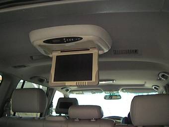 2004 Toyota Land Cruiser Photos