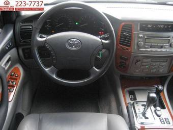 2004 Toyota Land Cruiser Wallpapers