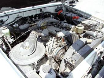 2004 Toyota Land Cruiser Photos