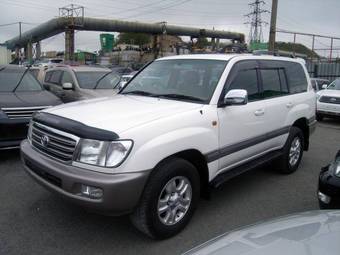 2004 Toyota Land Cruiser Wallpapers