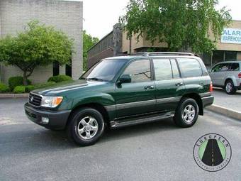 2004 Toyota Land Cruiser Wallpapers