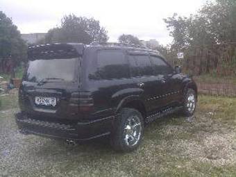 2004 Toyota Land Cruiser Wallpapers