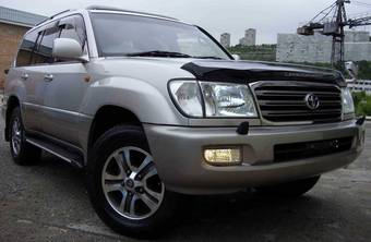 2004 Toyota Land Cruiser Photos