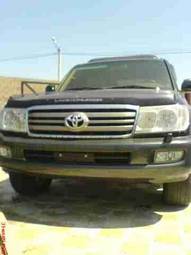 2004 Toyota Land Cruiser Pictures