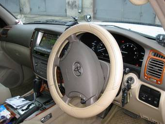 2004 Toyota Land Cruiser Wallpapers