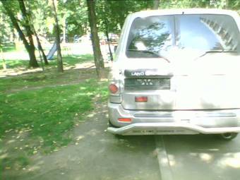 2004 Toyota Land Cruiser Photos