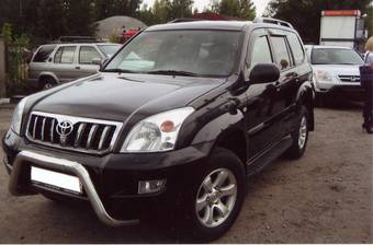 2004 Toyota Land Cruiser Photos
