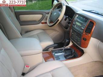 2004 Toyota Land Cruiser Wallpapers