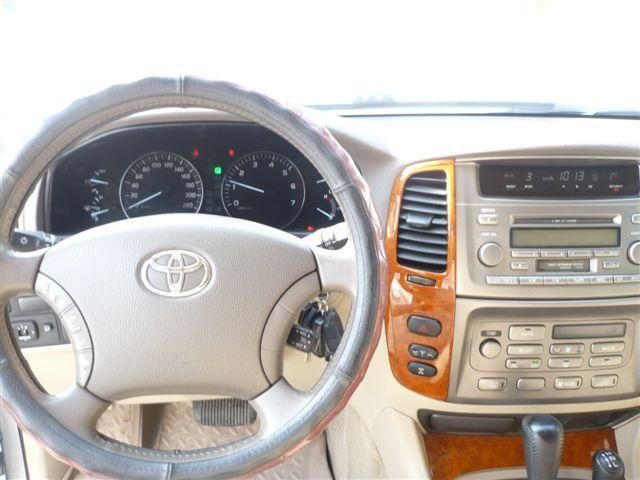 2005 Toyota Land Cruiser
