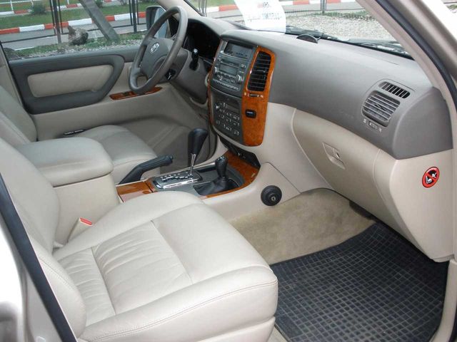 2005 Toyota Land Cruiser