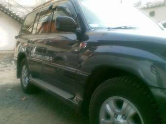 2005 Toyota Land Cruiser Pictures