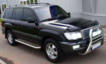 2005 Toyota Land Cruiser Pictures