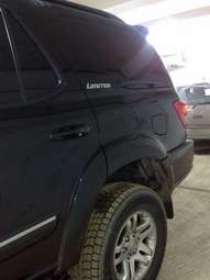 2005 Toyota Land Cruiser Photos