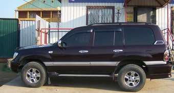 2005 Toyota Land Cruiser Pictures