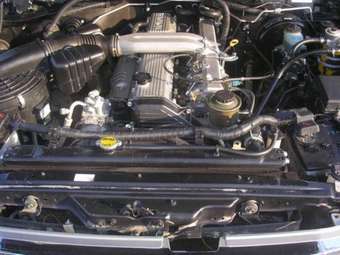 2005 Toyota Land Cruiser Pics