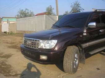 2005 Toyota Land Cruiser Pictures