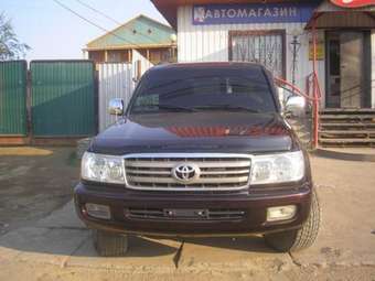 2005 Toyota Land Cruiser Photos