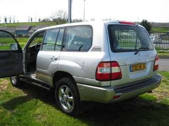 2005 Toyota Land Cruiser Pictures