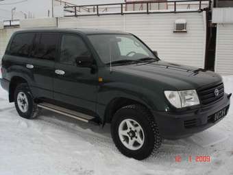 2005 Toyota Land Cruiser Pictures