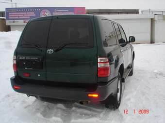 2005 Toyota Land Cruiser Pictures