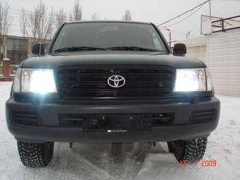 2005 Toyota Land Cruiser Images