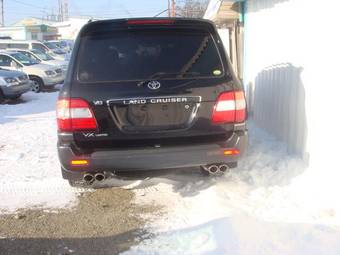 2005 Toyota Land Cruiser Photos