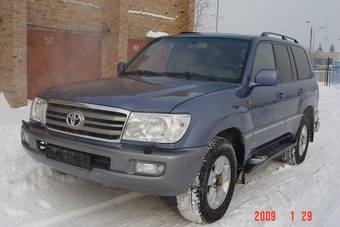 2005 Toyota Land Cruiser Pictures